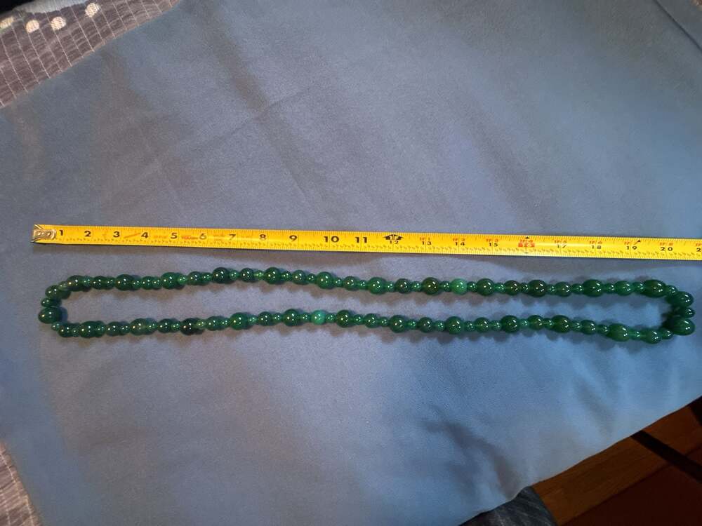 Jay King Graduated Green Jade Beaded Necklace - Picture 2 of 3